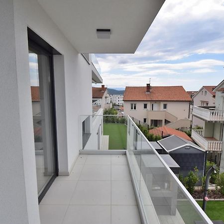 Relax-Krk Appartement Krk Town Buitenkant foto
