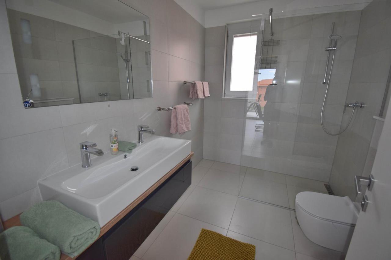 Relax-Krk Appartement Krk Town Buitenkant foto