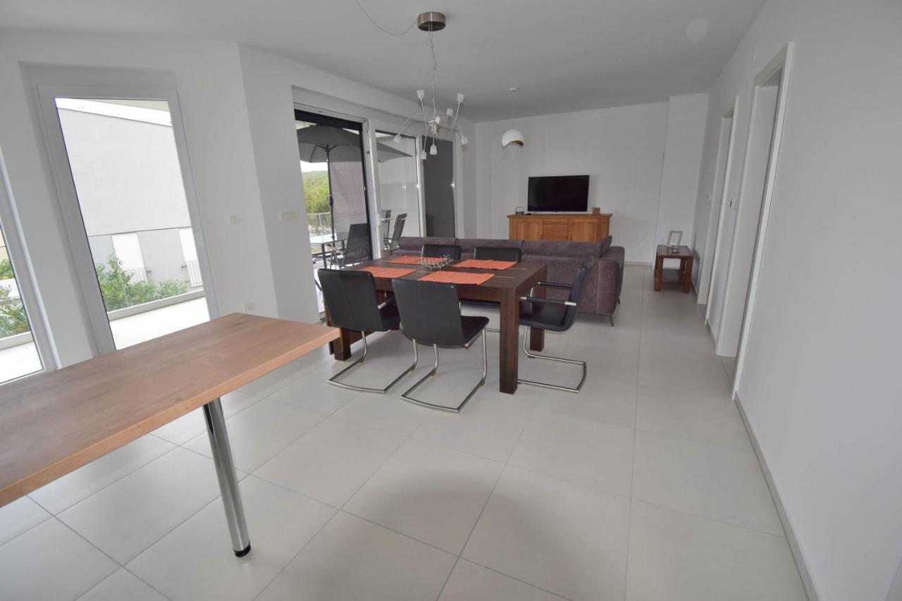 Relax-Krk Appartement Krk Town Buitenkant foto